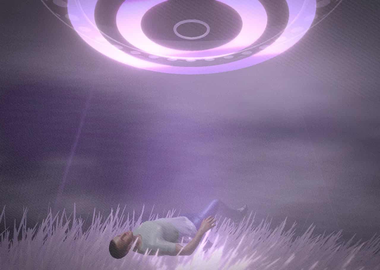 Luminous Saucer 001